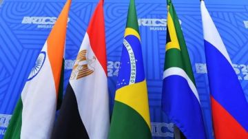 كيف تستفيد مصر اقتصاديا من تجمع بريكس.. اقتصادي يوضح كيف تستفيد مصر اقتصاديا من تجمع بريكس.. اقتصادي يوضح