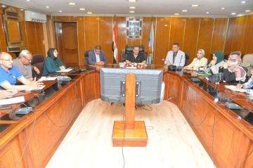 محافظ أسيوط يعقد اجتماعا لبحث تنفيذ مبادرة سكن كريم 