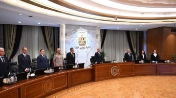 مجلس الوزراء يقف دقيقة حدادا على أرواح شهداء الدائري الإقليمي و سنترال رمسيس 