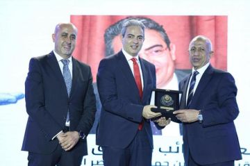 الأكاديمية البحرية تكرم نقيب الإعلاميين لدوره العلمي والمجتمعي مع طلابها وخريجيها