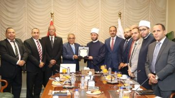 وزير الأوقاف يبحث مع رئيس المجلس الوطني للتدريب سبل دعم تأهيل الأئمة