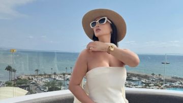 هدي الإتربي تلفت الأنظار بأحدث ظهور لها