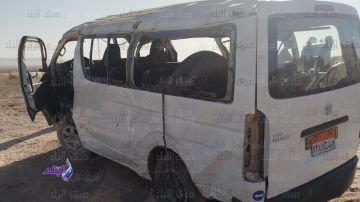 بالأسماء..إصابة 24 شخصا بينهم أطفال في حادث انقلاب ميكروباص بقنا