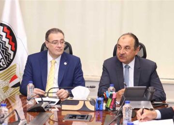 وزير قطاع الأعمال يبحث مع رئيس المركزي للتنظيم والإدارة آليات التعاون بمجالات التدريب والتأهيل وزير قطاع الأعمال يبحث مع رئيس المركزي للتنظيم والإدارة آليات التعاون بمجالات التدريب والتأهيل