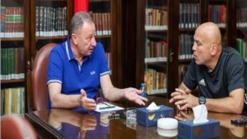 تفاصيل جلسة الخطيب ومحمد يوسف بالأهلي