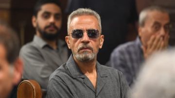 شاهد بكاء صبري فواز في جنازة لطفي لبيب شاهد بكاء صبري فواز في جنازة لطفي لبيب