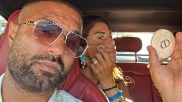 كريم فهمي يمازح زوجته في أحدث ظهور شاهد