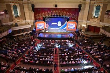 شباب العرب يقودون اقتصاد المعرفة من قلب جامعة القاهرة.. صور شباب العرب يقودون اقتصاد المعرفة من قلب جامعة القاهرة.. صور