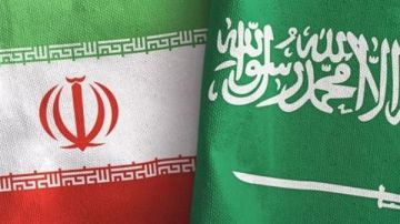 إيران تبدي رغبتها في تطوير العلاقات مع السعودية بجميع المجالات إيران تبدي رغبتها في تطوير العلاقات مع السعودية بجميع المجالات