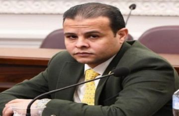 مدحت الكمار: زيارة رئيس مجلس الدولة الصيني لمصر تدفع التعاون التنموي المشترك بين البلدين