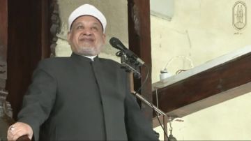 خطيب جامع الأزهر: الانسياق وراء الأحاديث غير المجدية يؤدي لصراعات مدمرة