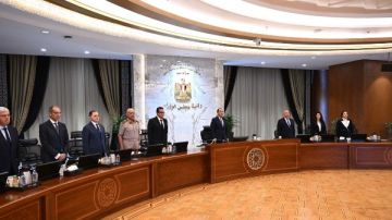 مجلس الوزراء يقف دقيقة حدادا على أرواح شهداء الدائري الإقليمي وسنترال رمسيس