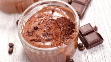 نشرة المرأة والمنوعات تجنبي هذه الأطعمة عند تناول بذور الشيا.. ماذا يحدث للجسم عند تناول الشيكولاتة؟