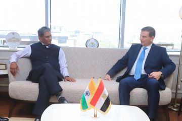 وزير الزراعة يبحث مع السفير الهندي الجديد بالقاهرة تعزيز التعاون الزراعي المشترك