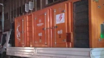 الكهرباء تدفع بـ 60 مولد متنقل وتوصيل الكابل 1 لتأمين التغذية للمرافق الحيوية