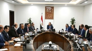 استراتيجية حكومية لخفض الأسعار وتوفير السلع بتكاليف مناسبة للمواطنين تفاصيل كاملة