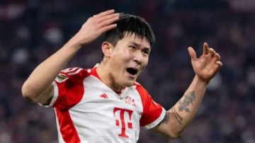 النصر السعودي يقترب من حسم صفقة كيم مين جاي لتعويض رحيل لابورت المحتمل