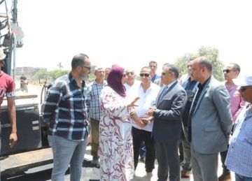 بتكلفة 15 مليون جنيه.. تكثيف الأعمال للانتهاء من رصف طريق المانسترلي- العوامرة في الشرقية