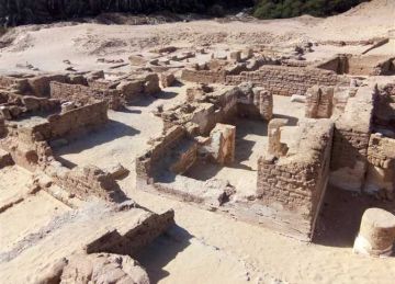 شهدت التحول من الوثنية إلى المسيحية.. الكشف عن بقايا المدينة السكنية الرئيسية بالخارجة