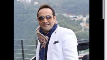 وفاة المطرب الشعبي محمد عواد ..ومصطفى كامل :كان معايا في العزاء وفاة المطرب الشعبي محمد عواد ..ومصطفى كامل :كان معايا في العزاء