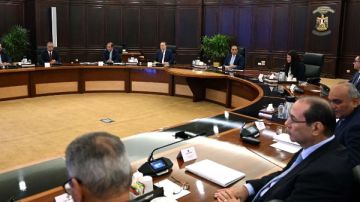 الحكومة: خطة شاملة لتغطية احتياجاتنا والتزاماتنا من الموارد الدولارية الحكومة: خطة شاملة لتغطية احتياجاتنا والتزاماتنا من الموارد الدولارية