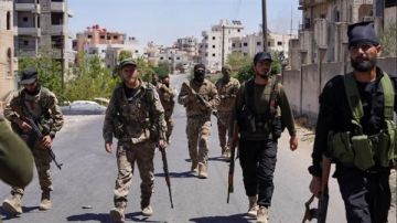 العشائر العربية السورية تعلن وقف جميع الأعمال العسكرية