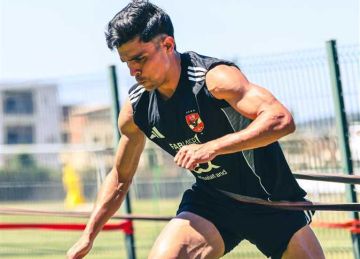 تقسيمة وتدريبات تخصصية.. تفاصيل مران الأهلي اليوم في تونس