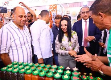 وزيرة التضامن تفتتح فعاليات معرض ديارنا للحرف اليدوية والتراثية بالساحل الشمالي وزيرة التضامن تفتتح فعاليات معرض ديارنا للحرف اليدوية والتراثية بالساحل الشمالي