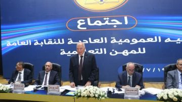 خلف الزناتي عن فترة توليه نقابة المعلمين: عملنا من الفسيخ شربات