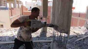 الموجة 26.. حملات إزالة مخالفات البناء تتواصل في حي شمال الغردقة