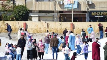 رحلات اليوم الواحد تنتعش في جمصة.. وتنظيم يومي لحملات النظافة والإنقاذ