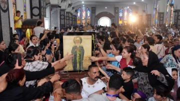 بدء احتفالات الدير الأبيض بسوهاج بعيد الأنبا شنودة صور بدء احتفالات الدير الأبيض بسوهاج بعيد الأنبا شنودة صور