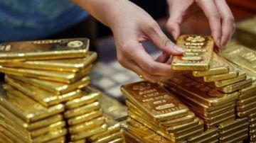 إلى ما دون 3350 دولارا للأوقية.. ضغوط الفائدة تضعف جاذبية الذهب إلى ما دون 3350 دولارا للأوقية.. ضغوط الفائدة تضعف جاذبية الذهب