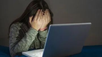 الحبس 4 سنوات وغرامة 200 ألف جنيه عقوبة جريمة التحرش الإلكتروني