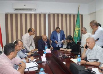 نقل موظفة وفرص عمل.. أبرز قرارات اللقاء الجماهيري الأسبوعي لمحافظ القليوبية