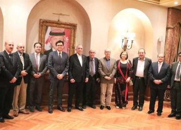 هنو يبدأ زيارته للأردن بلقاء عدد من الشخصيات الثقافية البارزة هنو يبدأ زيارته للأردن بلقاء عدد من الشخصيات الثقافية البارزة