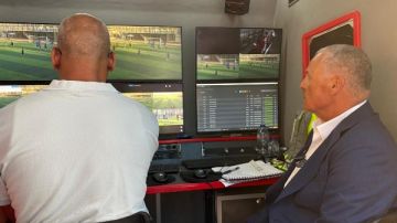 أبو ريدة يتابع معسكر وتدريبات الحكام على تقنية الـ VAR