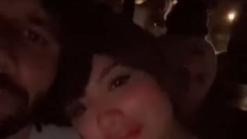 أول ظهور لـ محمد النني برفقة زوجته الثانية أول ظهور لـ محمد النني برفقة زوجته الثانية