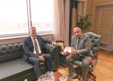 وزيرا الكهرباء والبترول يبحثان خطة عمل توفير الوقود لتأمين التغذية واستقرار الشبكة الموحدة وزيرا الكهرباء والبترول يبحثان خطة عمل توفير الوقود لتأمين التغذية واستقرار الشبكة الموحدة