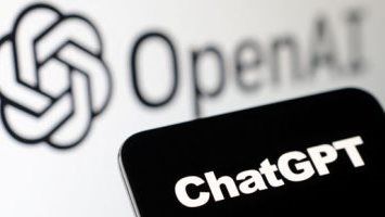 5 معلومات يجمعها ChatGPT عنك.. ماذا يعرف وكيف تحذفها؟ 5 معلومات يجمعها ChatGPT عنك.. ماذا يعرف وكيف تحذفها؟