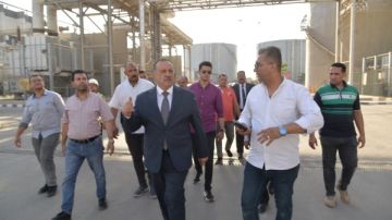 بتكلفة 8 مليارات جنيه.. محافظ أسيوط يتفقد مشروع الوحدة الثالثة لتوليد الكهرباء بالوليدية بتكلفة 8 مليارات جنيه.. محافظ أسيوط يتفقد مشروع الوحدة الثالثة لتوليد الكهرباء بالوليدية