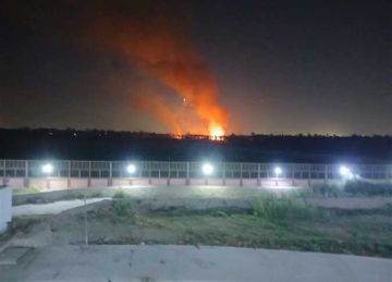 اندلاع حريق هائل في 5 أفدنة من النخيل بـ الخانكة (صور) اندلاع حريق هائل في 5 أفدنة من النخيل بـ الخانكة (صور)