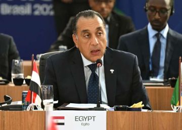 رئيس الوزراء يصل القاهرة عائدا من البرازيل عقب المشاركة في قمة مجموعة بريكس 