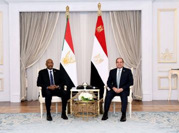 السيسي والبرهان يبحثان جهود استعادة السلام والاستقرار في السودان