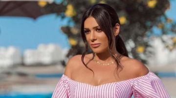 في عيد ميلادها الـ 48.. أجمل إطلالات إنجي المقدم