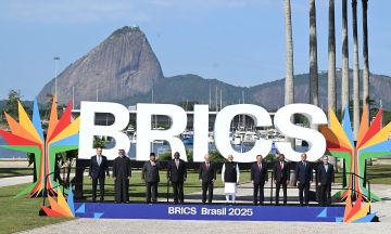 مصر تطالب قمة بريكس بتحرك فاعل لتقليص هيمنة الدولار