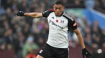 هدف الزمالك.. مهاجم فولهام السابق يقترب من الدوري البرازيلي خاص