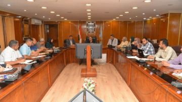 محافظ أسيوط يعقد اجتماعا لبحث الاستعدادات لتنفيذ مبادرة سكن كريم 