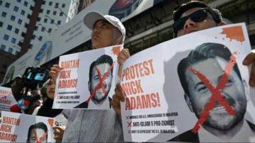 احتجاجات في ماليزيا ضد ترشيح سفير أمريكي مؤيد لإسرائيل احتجاجات في ماليزيا ضد ترشيح سفير أمريكي مؤيد لإسرائيل