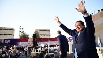 بالهتافات والأغاني الوطنية.. استقبال حاشد للنائب أبو العينين بالمؤتمر الجماهيري لحزب الجبهة الوطنية بالجيزة بالهتافات والأغاني الوطنية.. استقبال حاشد للنائب أبو العينين بالمؤتمر الجماهيري لحزب الجبهة الوطنية بالجيزة